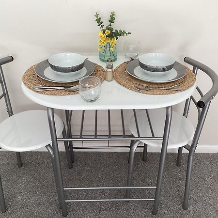 Park House Apartment Tamworth Bagian luar foto
